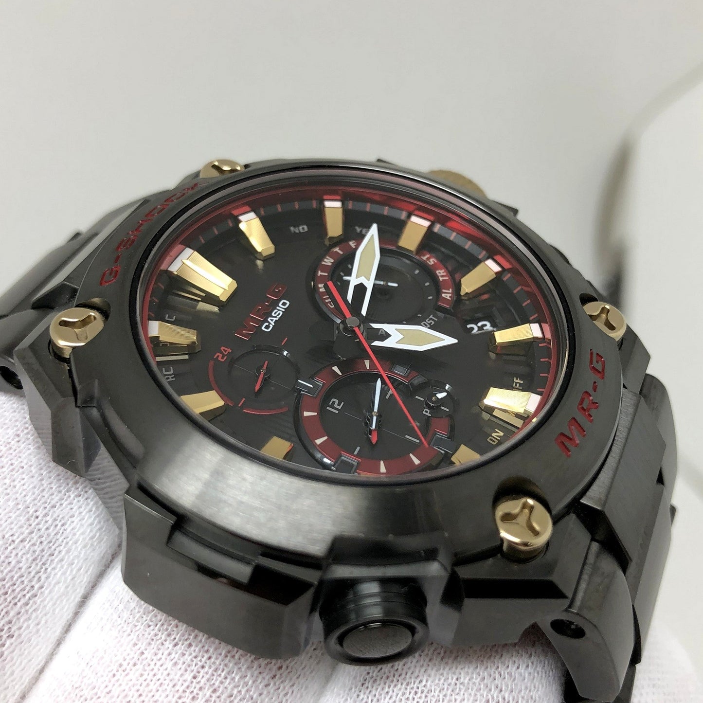 MRG-B2000B-1A4JR