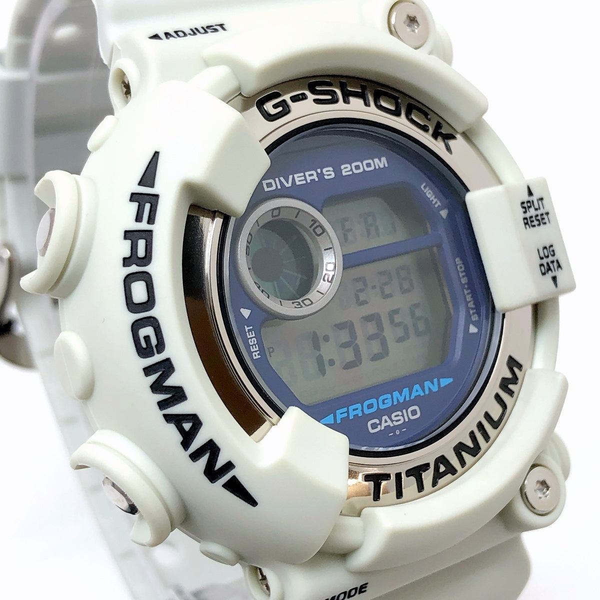 DW-8200LG-8 フロッグマン メンインホワイトグレー