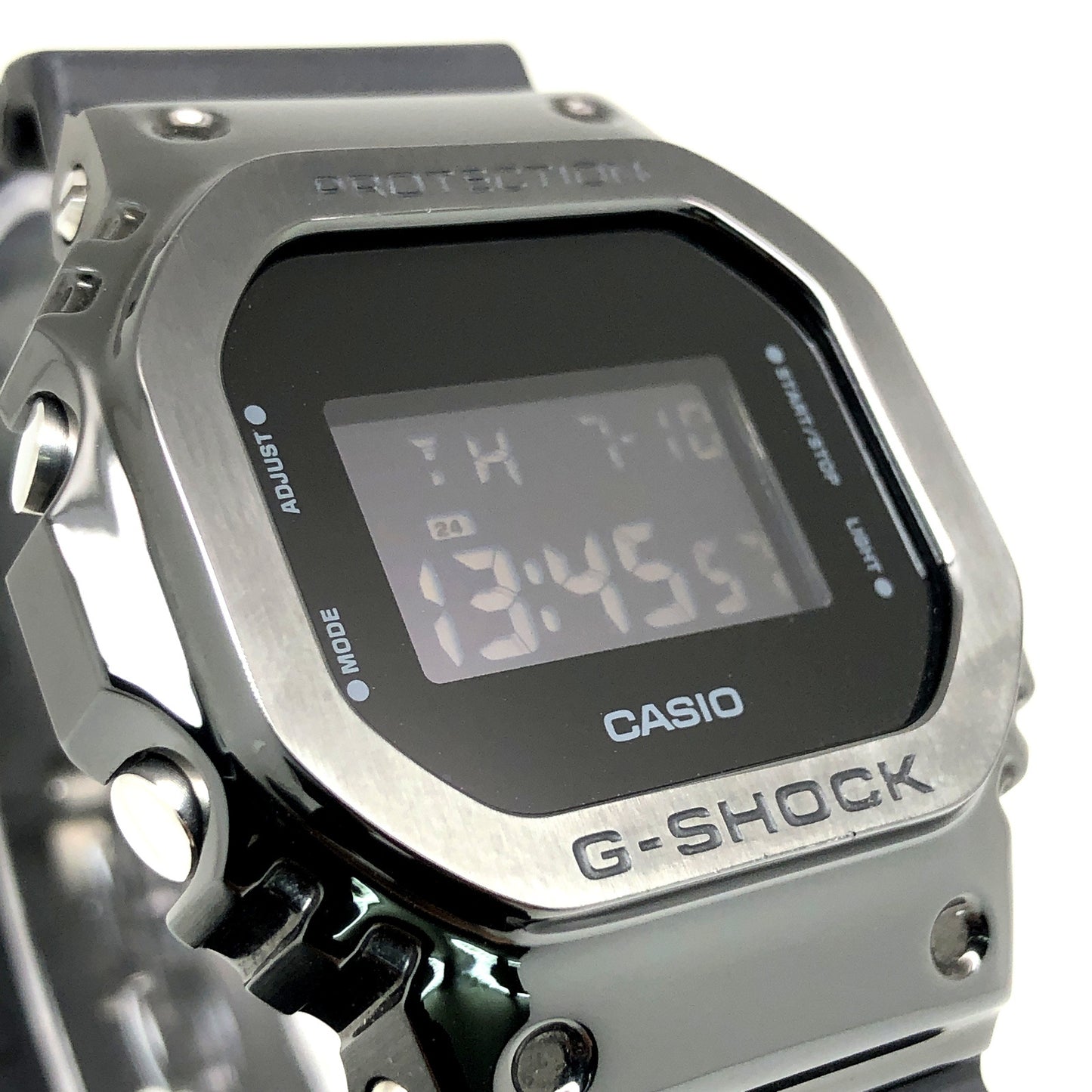 GM-5600UB-1 メタルカバード オールブラック