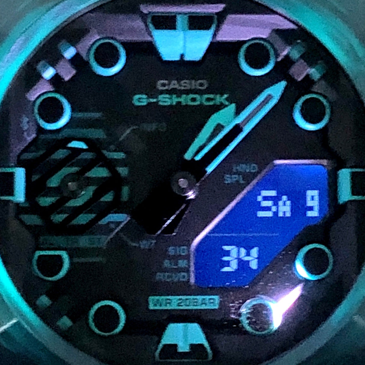 GA-B001G-2A スケルトンカラー Bluetooth搭載