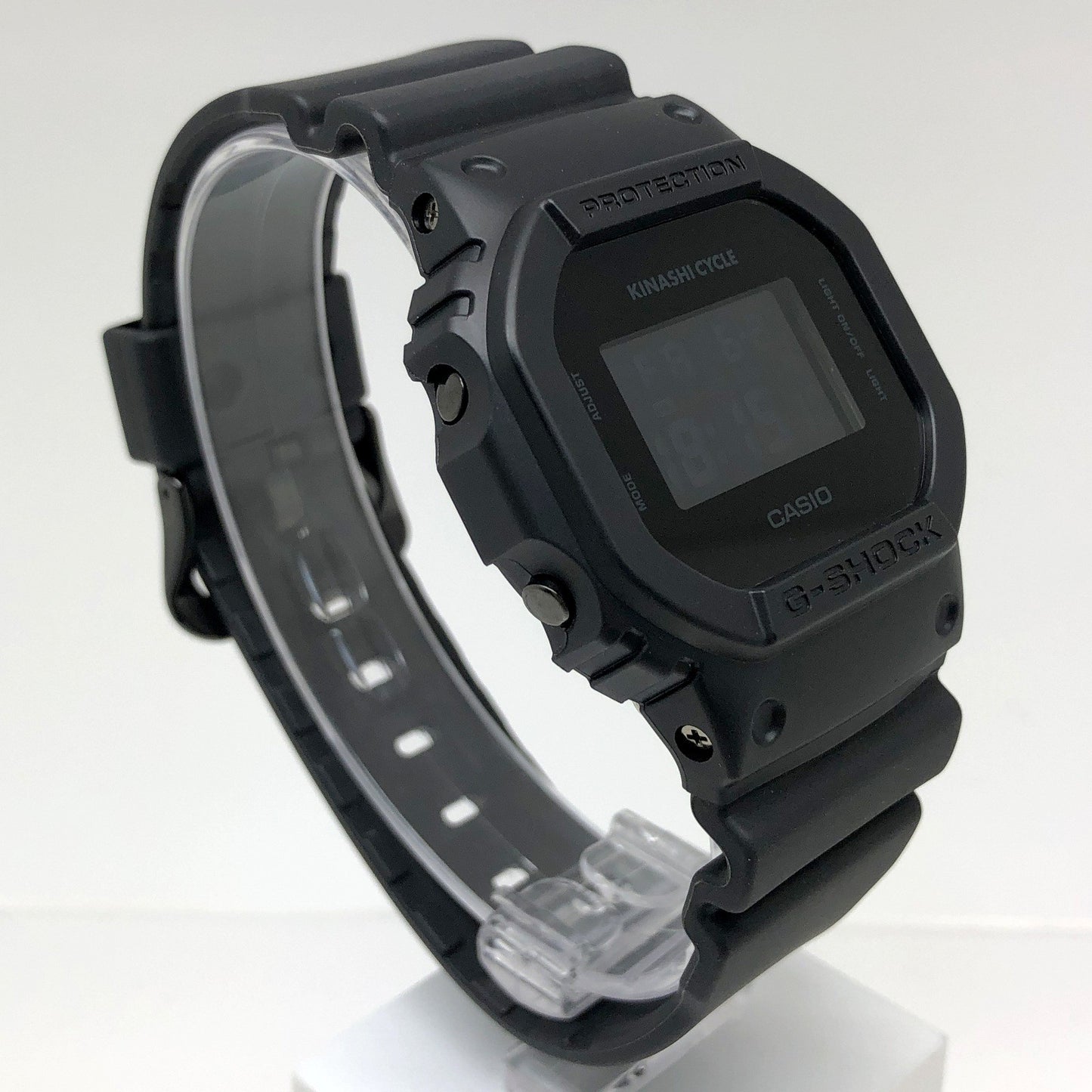 DW-5600