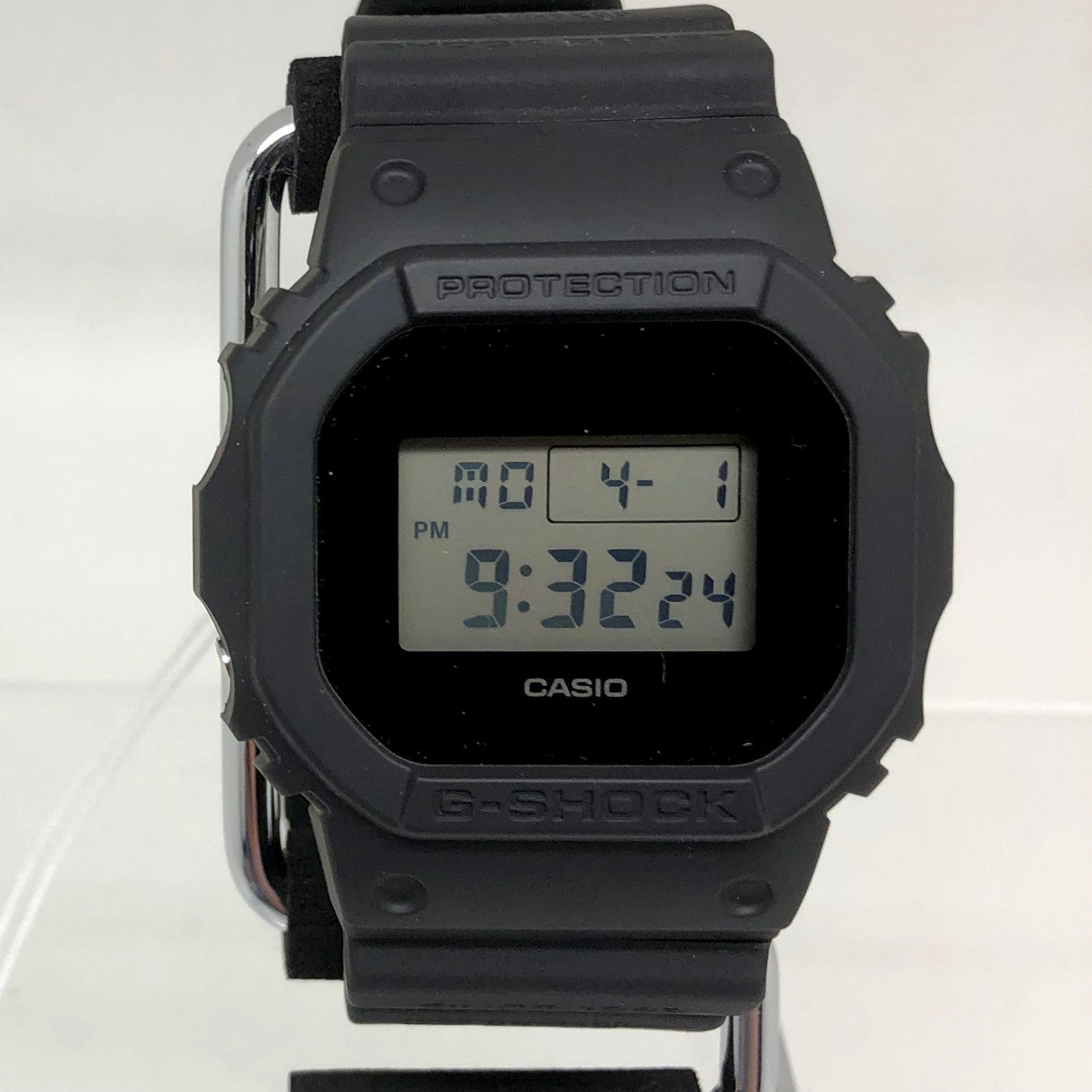 G-SHOCK 40周年記念 リマスター・ブラック DWE-5657RE-1JR
