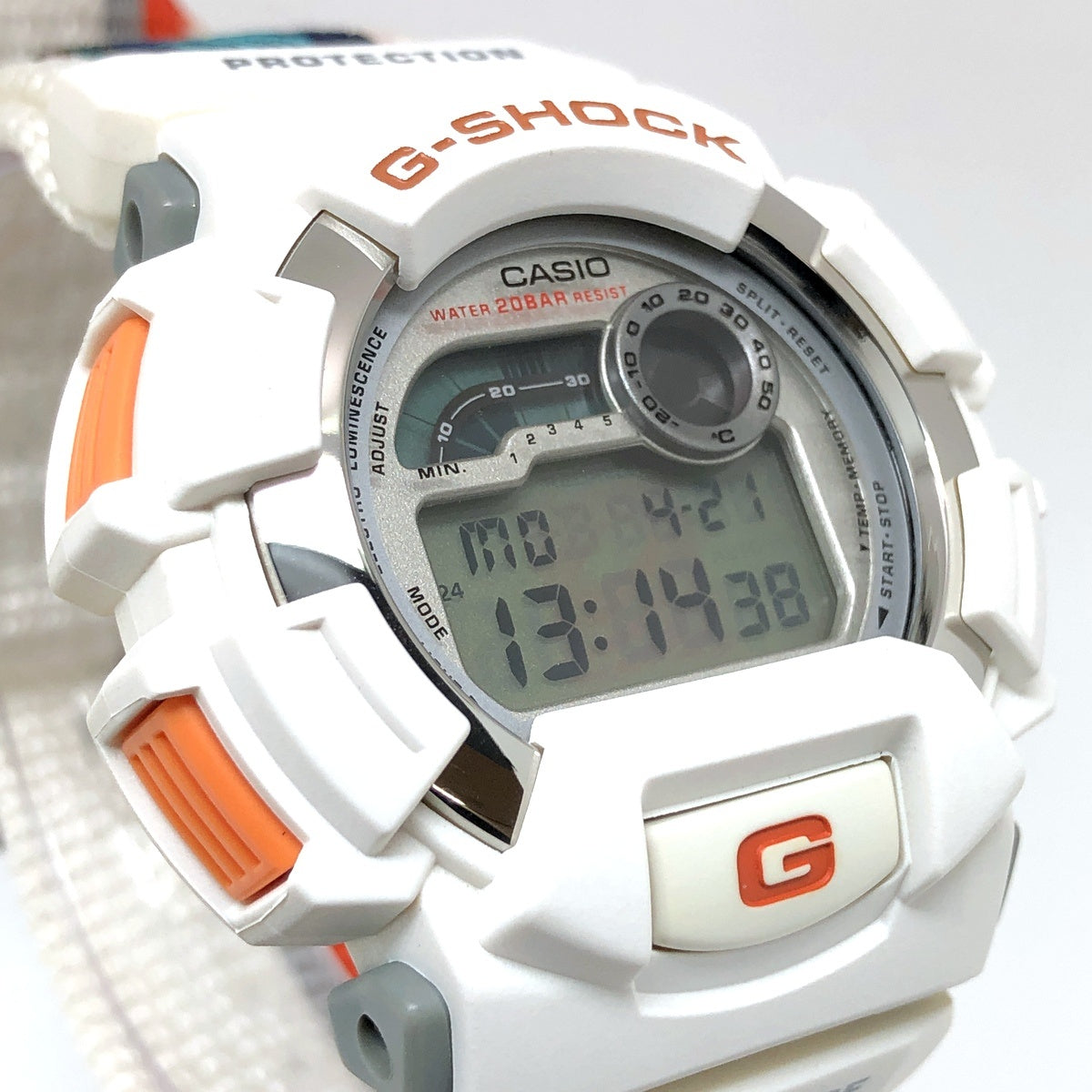DW-9500SR-4T サーフライダー ファウンデーション コラボレーションモデル