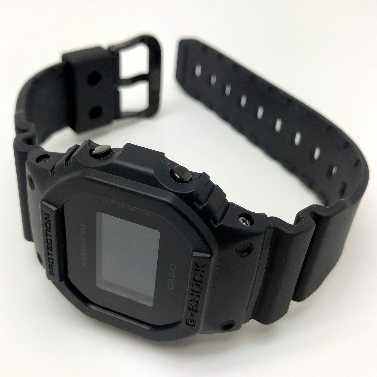 DW-5600