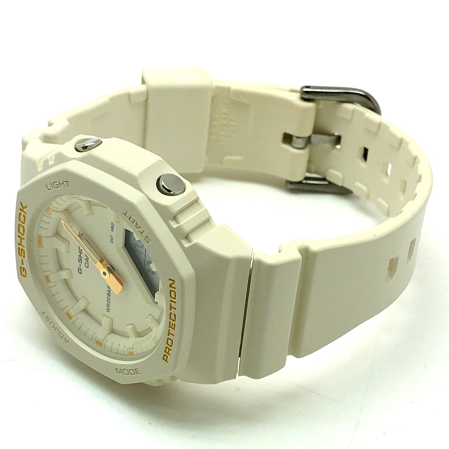 GMA-P2100W-7A 国際女性デー記念モデル カシオーク ミッドサイズ