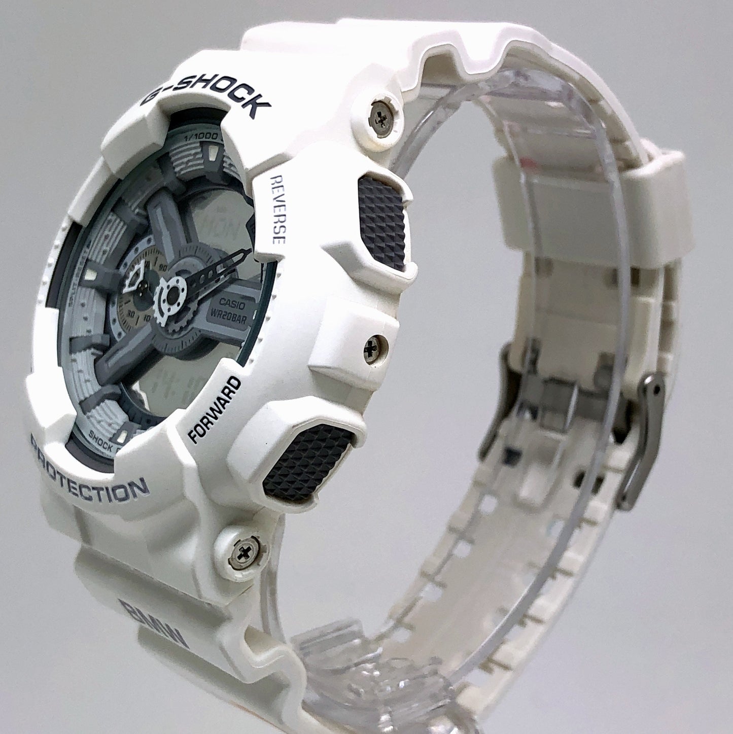 GA-110C BMW X1 コラボレーションモデル