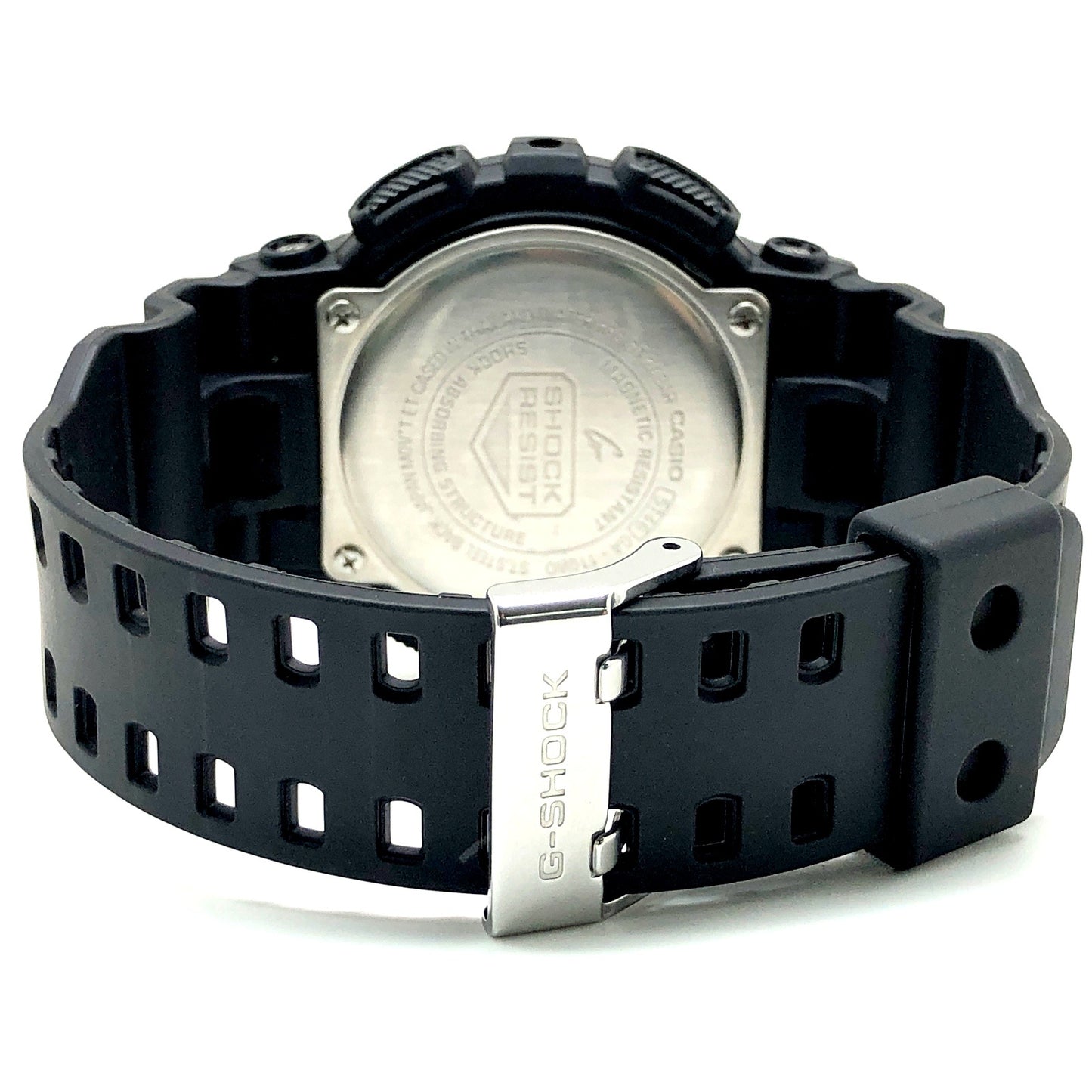 GA-110WD-1A ブラック&ブリリアントホワイト
