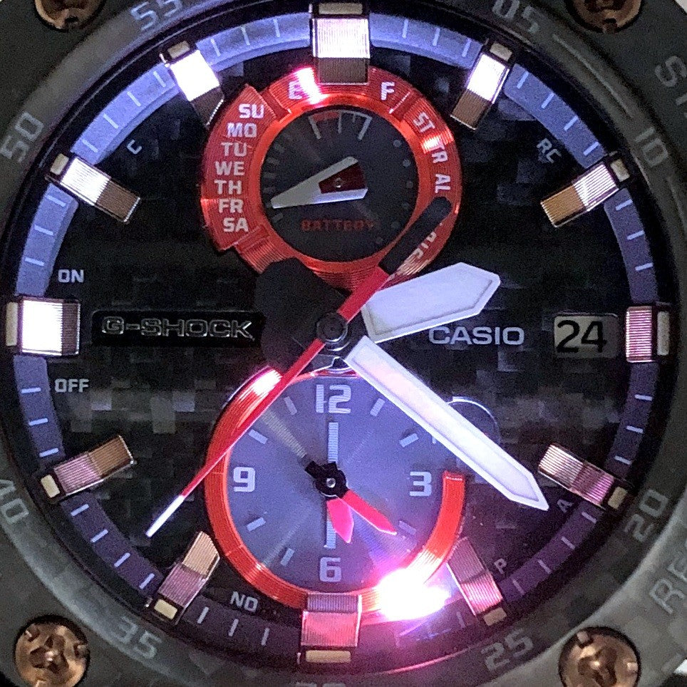 GWR-B1000X-1A グラビティマスター カーボンモデル レッドカラー