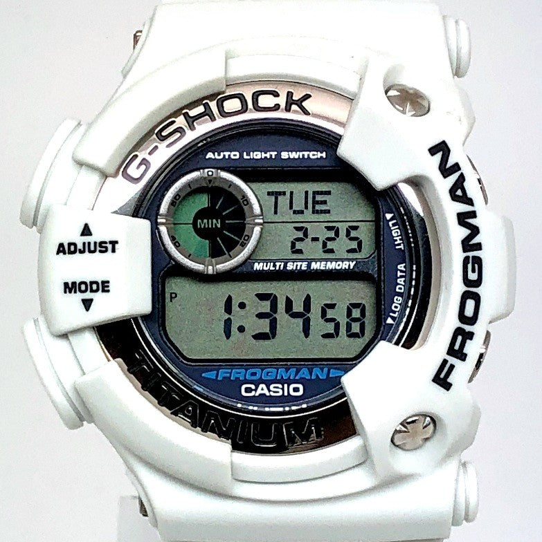 DW-9900LG-8 3代目フロッグマン メンインホワイトグレー