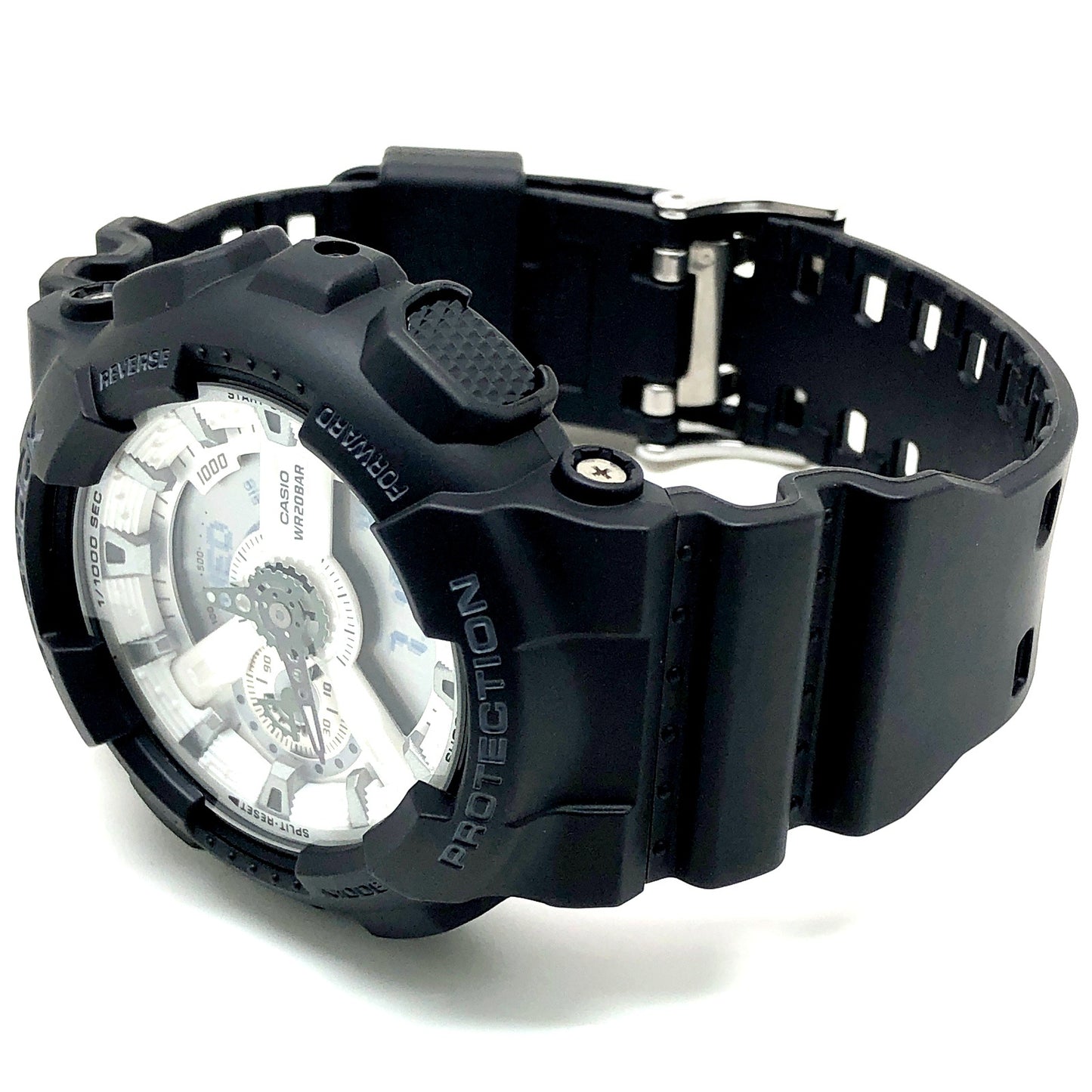 GA-110WD-1A ブラック&ブリリアントホワイト