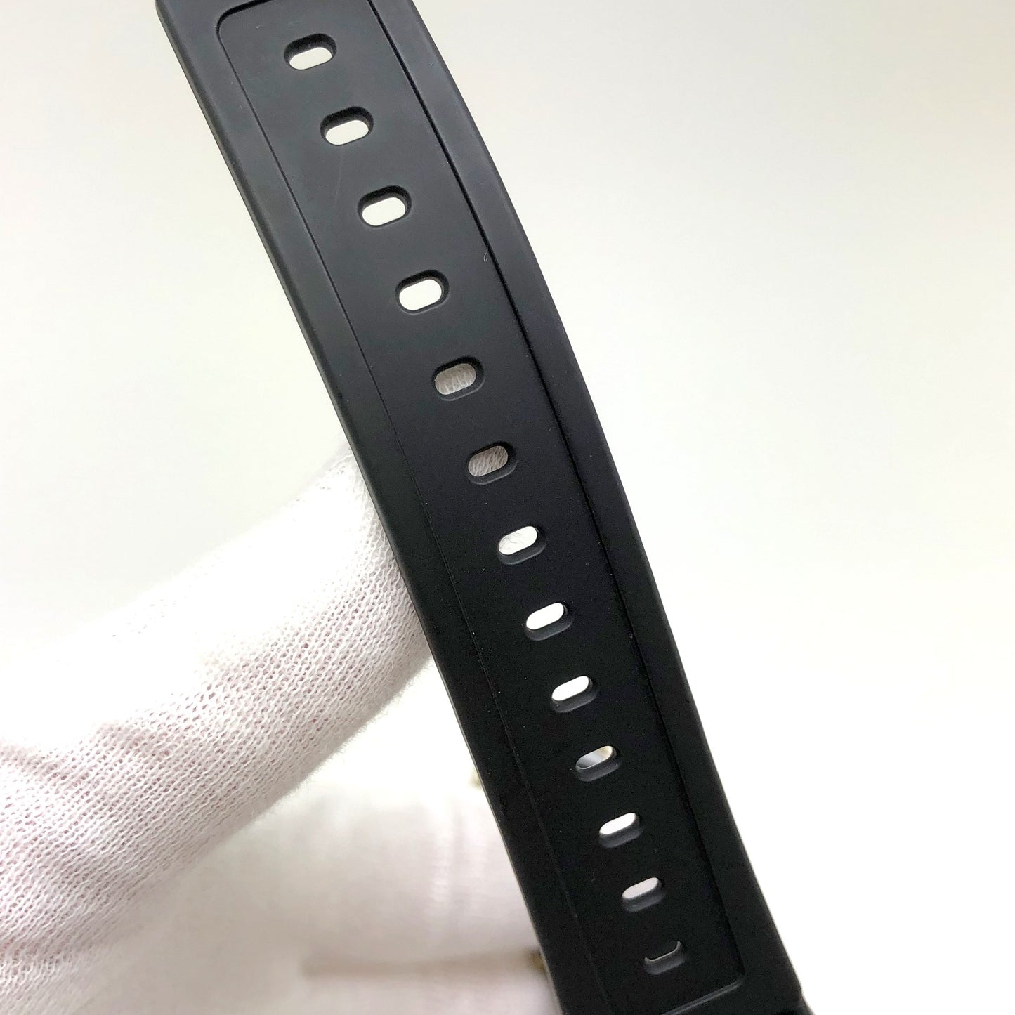 DW-5735D-1BJR