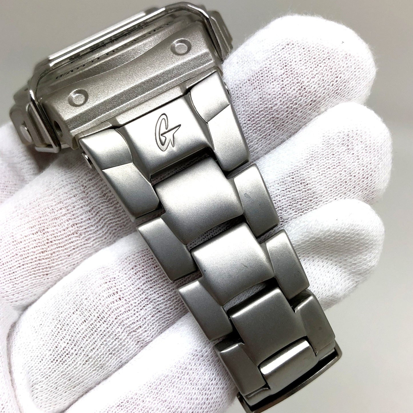 DW-5700D-8