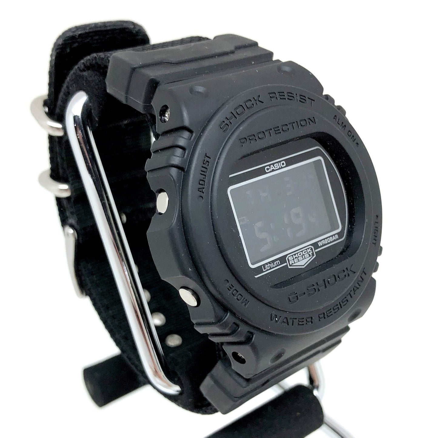 DW-5750E URBAN RESEARCH