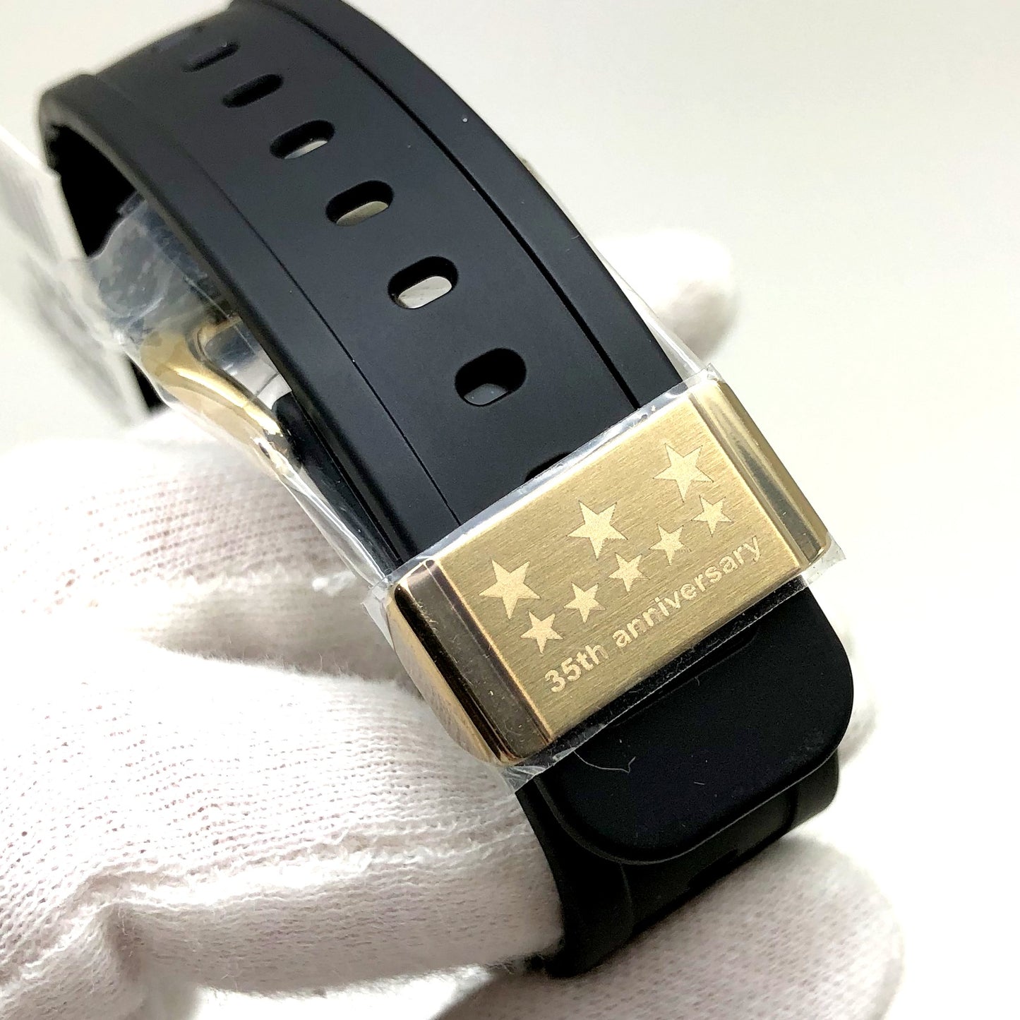 DW-5735D-1BJR