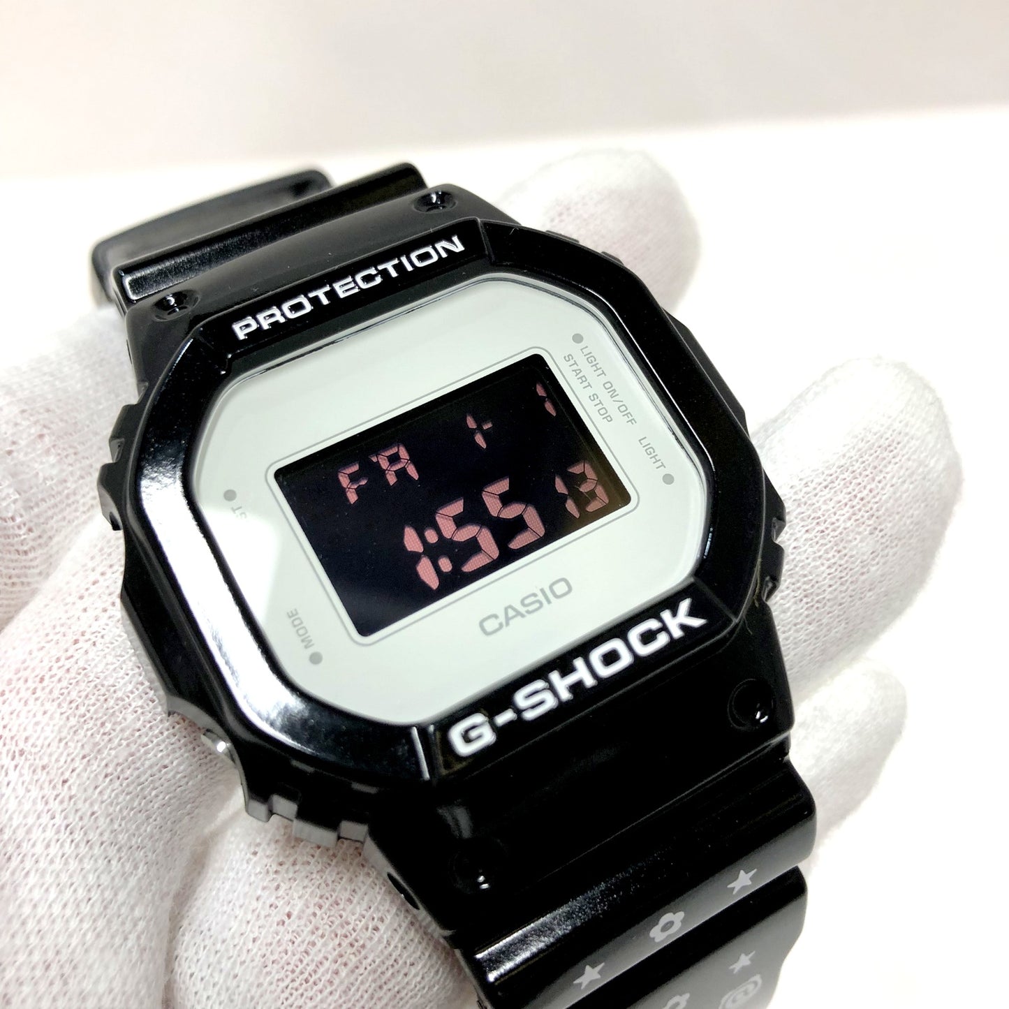 DW-5600MT MEDICOM TOY