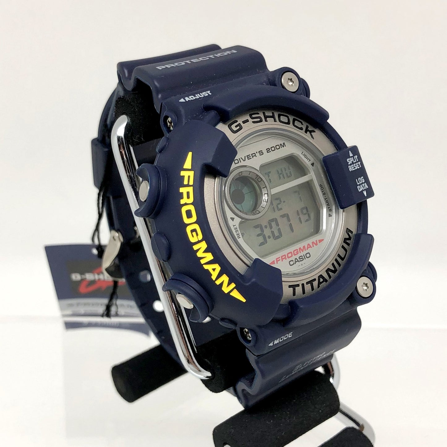 DW-8200NK-2JR