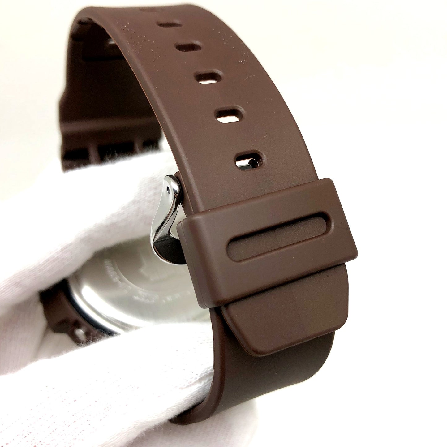 DW-6900UDR23-5