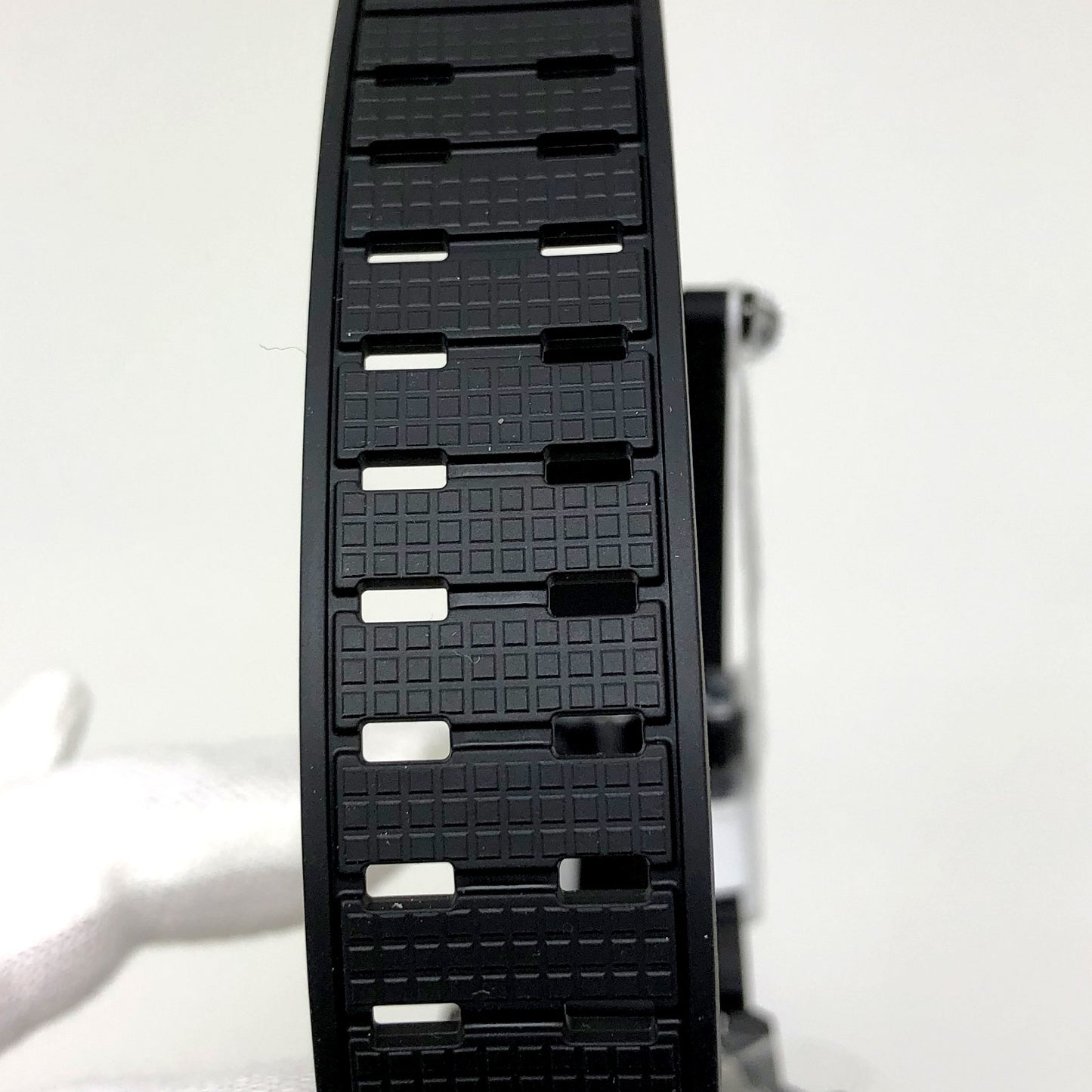 GST-B300WLP-1AJR