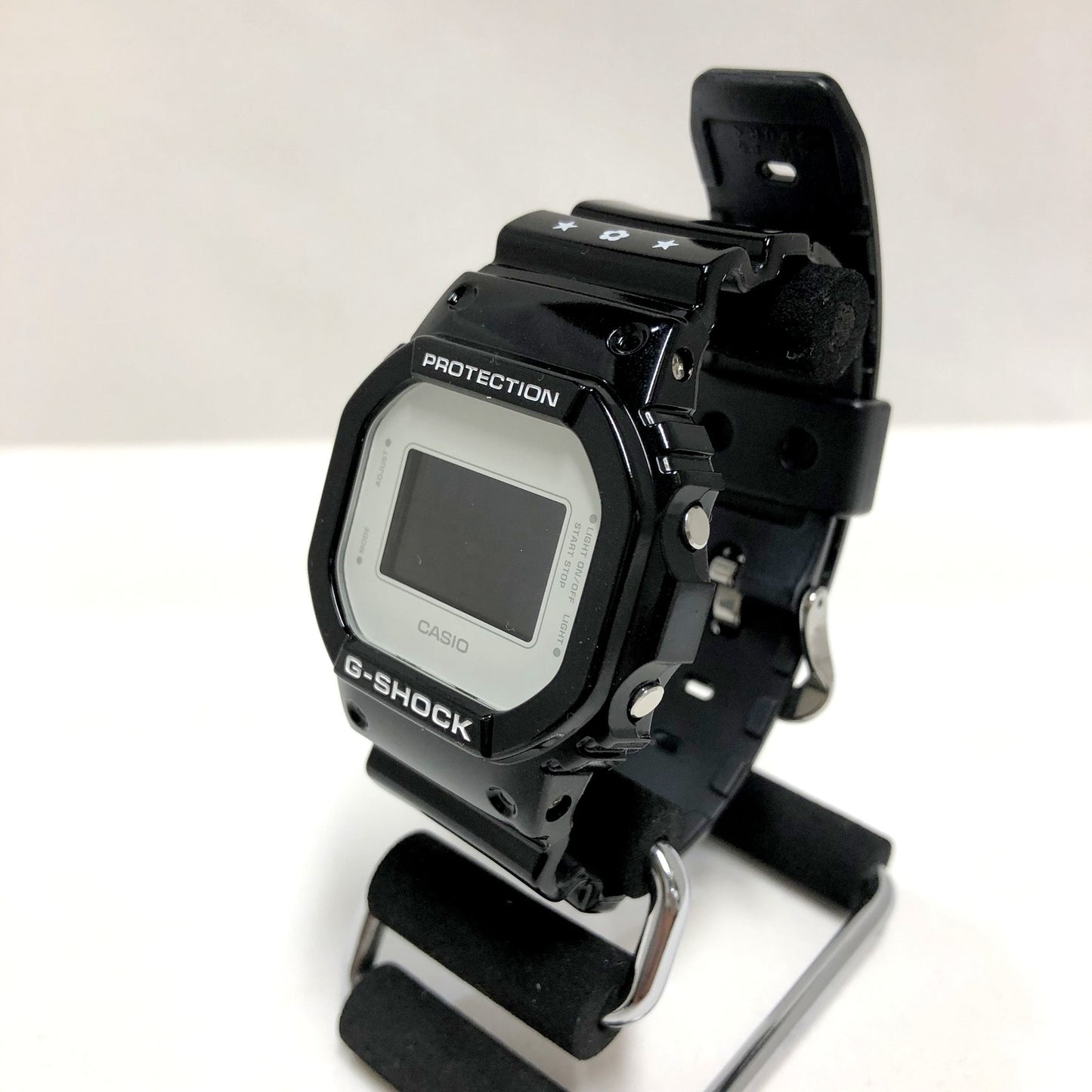DW-5600MT MEDICOM TOY