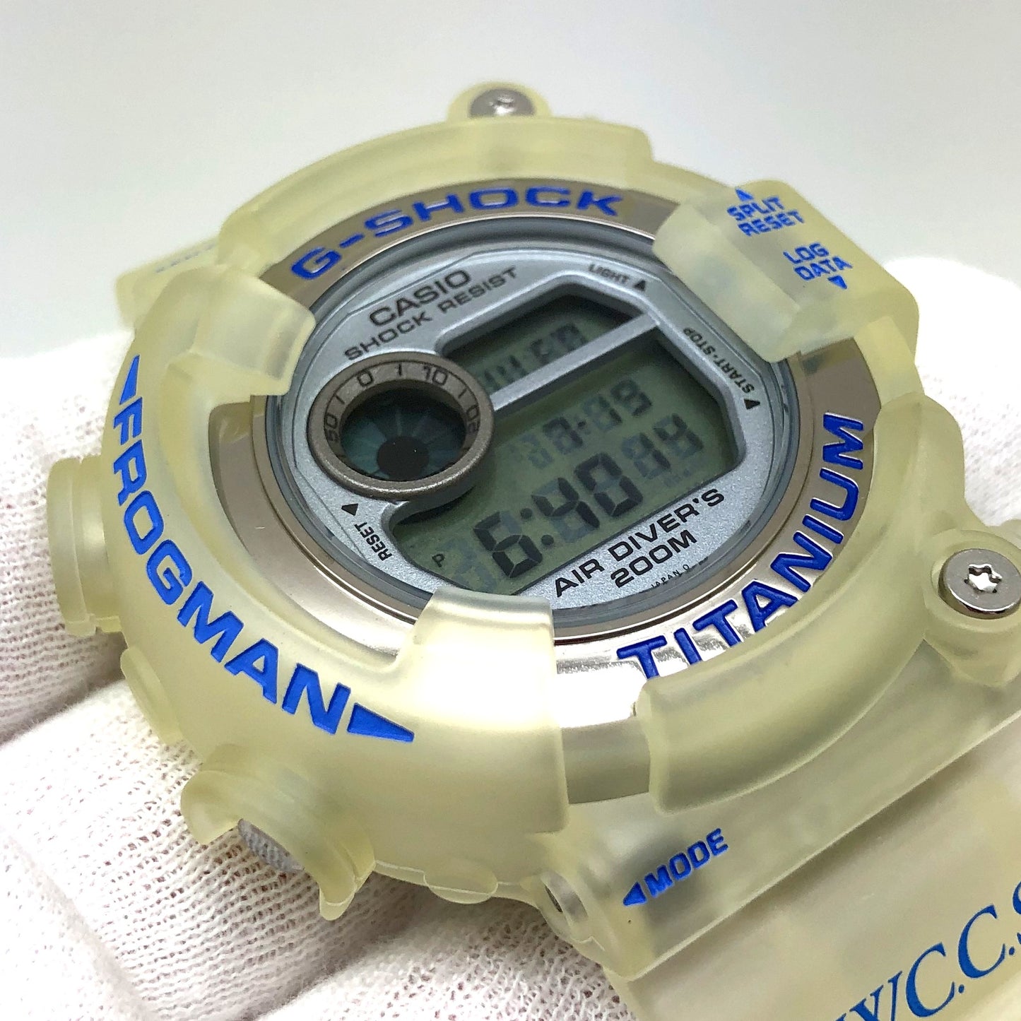 DW-8201WC
