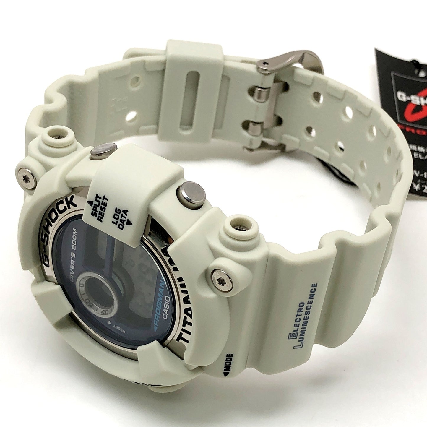 DW-8200LG-8 フロッグマン メンインホワイトグレー