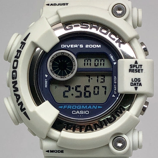 DW-8200LG-8 フロッグマン メンインホワイトグレー