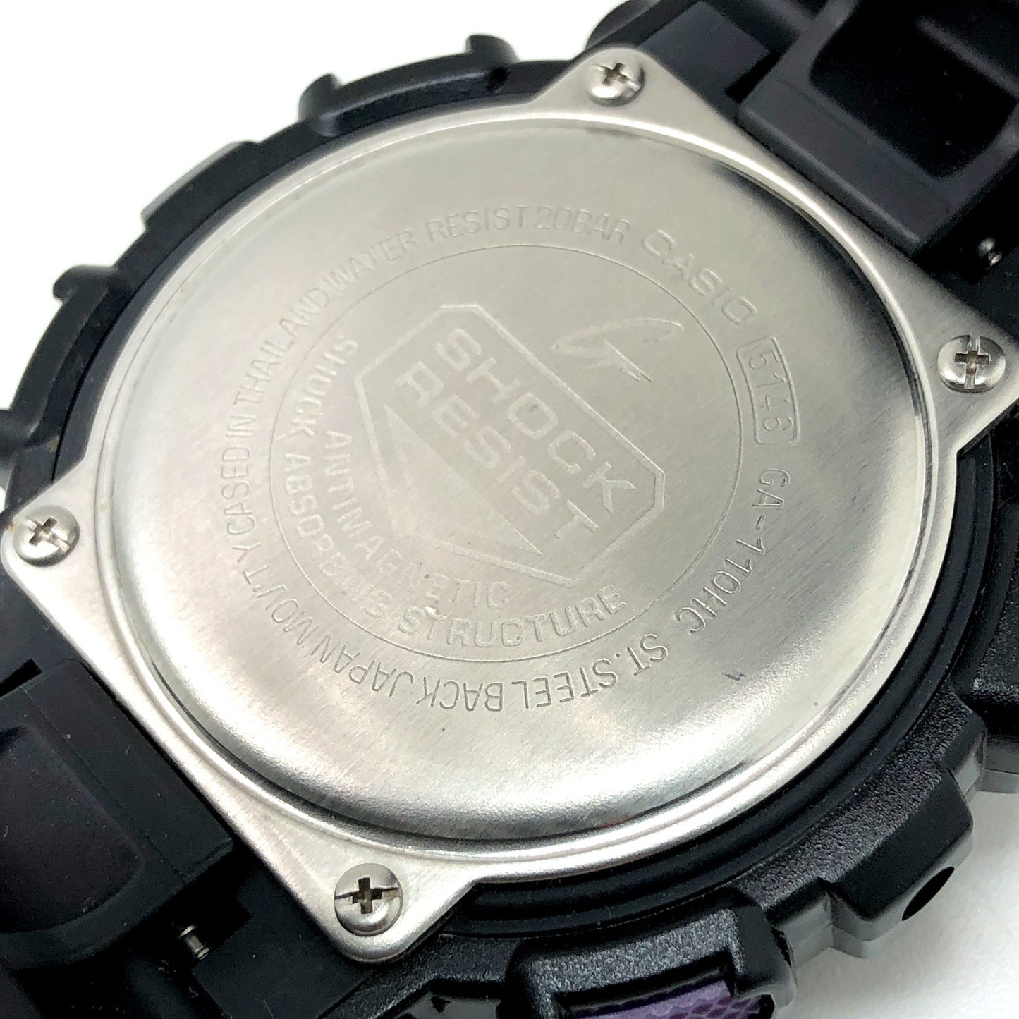 GA-110HC-1A ビッグケース ハイパーカラーズ