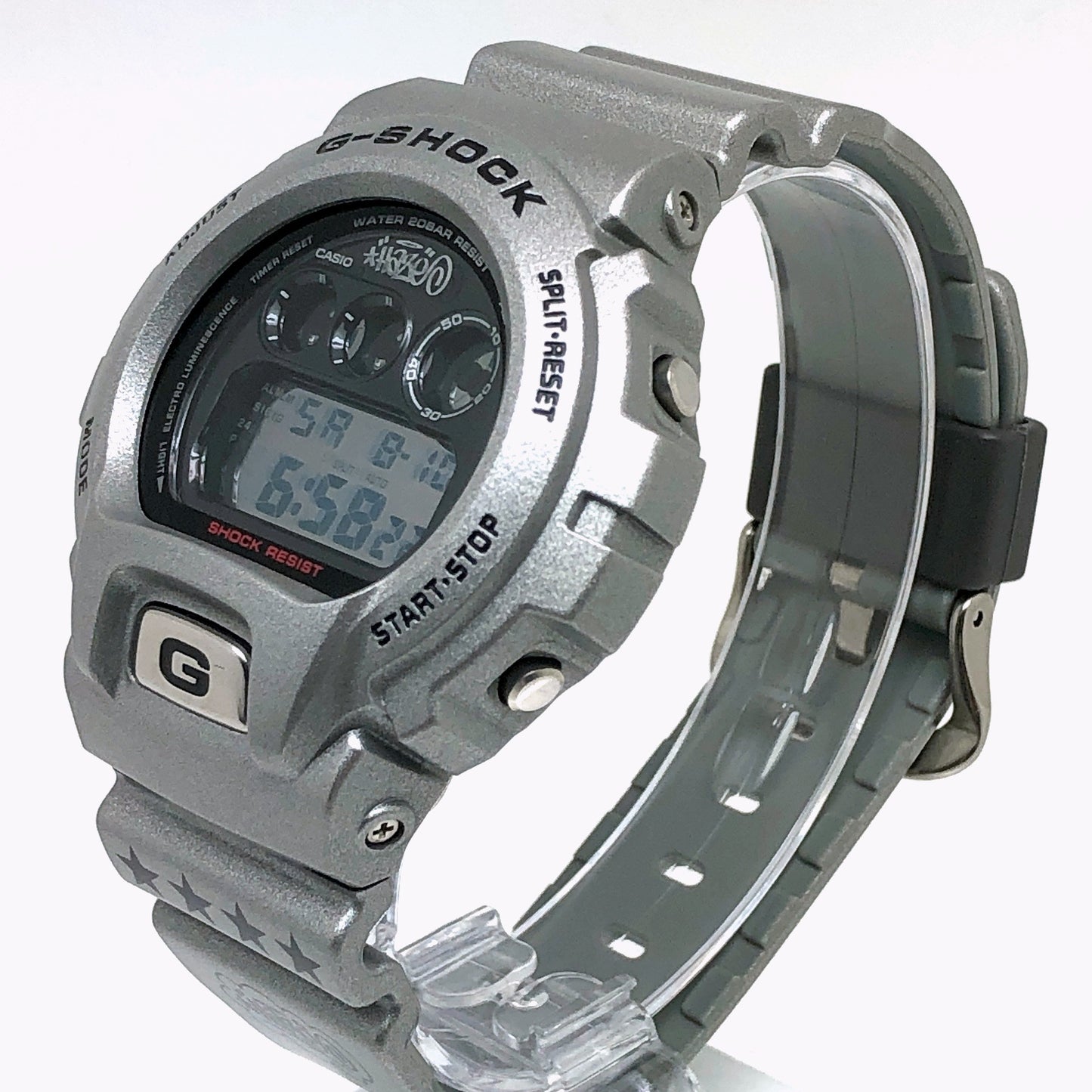 DW-6900M-8T エリックヘイズ シルバーメタリック