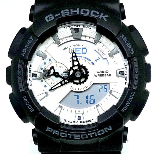 GA-110WD-1A ブラック&ブリリアントホワイト