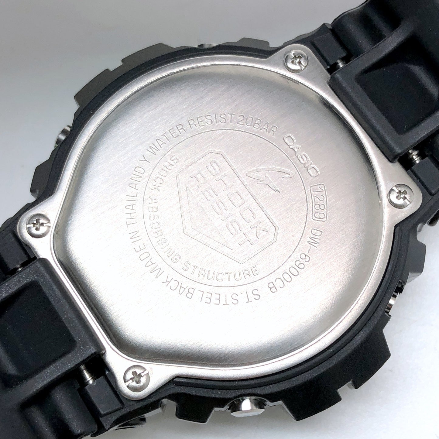 DW-6900CB-1 クレイジーカラーズ ブラック×ゴールド