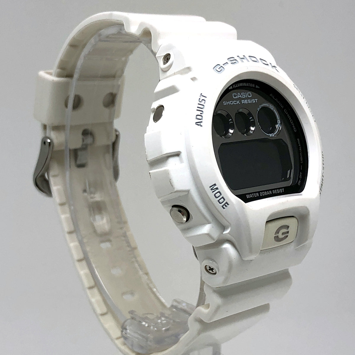 DW-6900NB-7 メタリックカラーズ ホワイト×シルバー