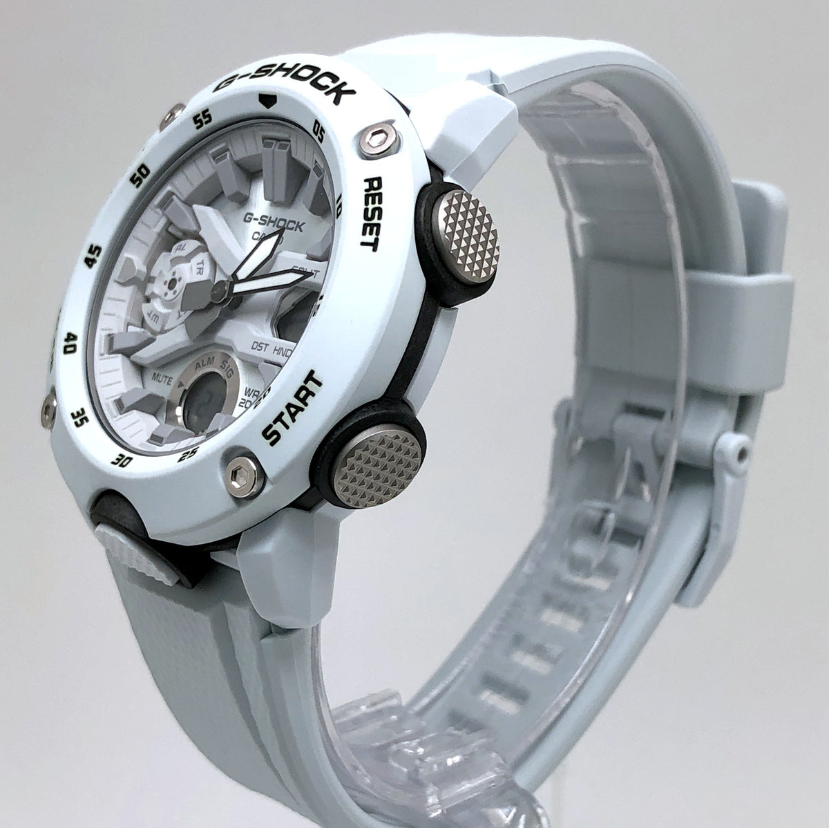 GA-2000S-7A GA-2000シリーズ モノトーン ホワイトグレー