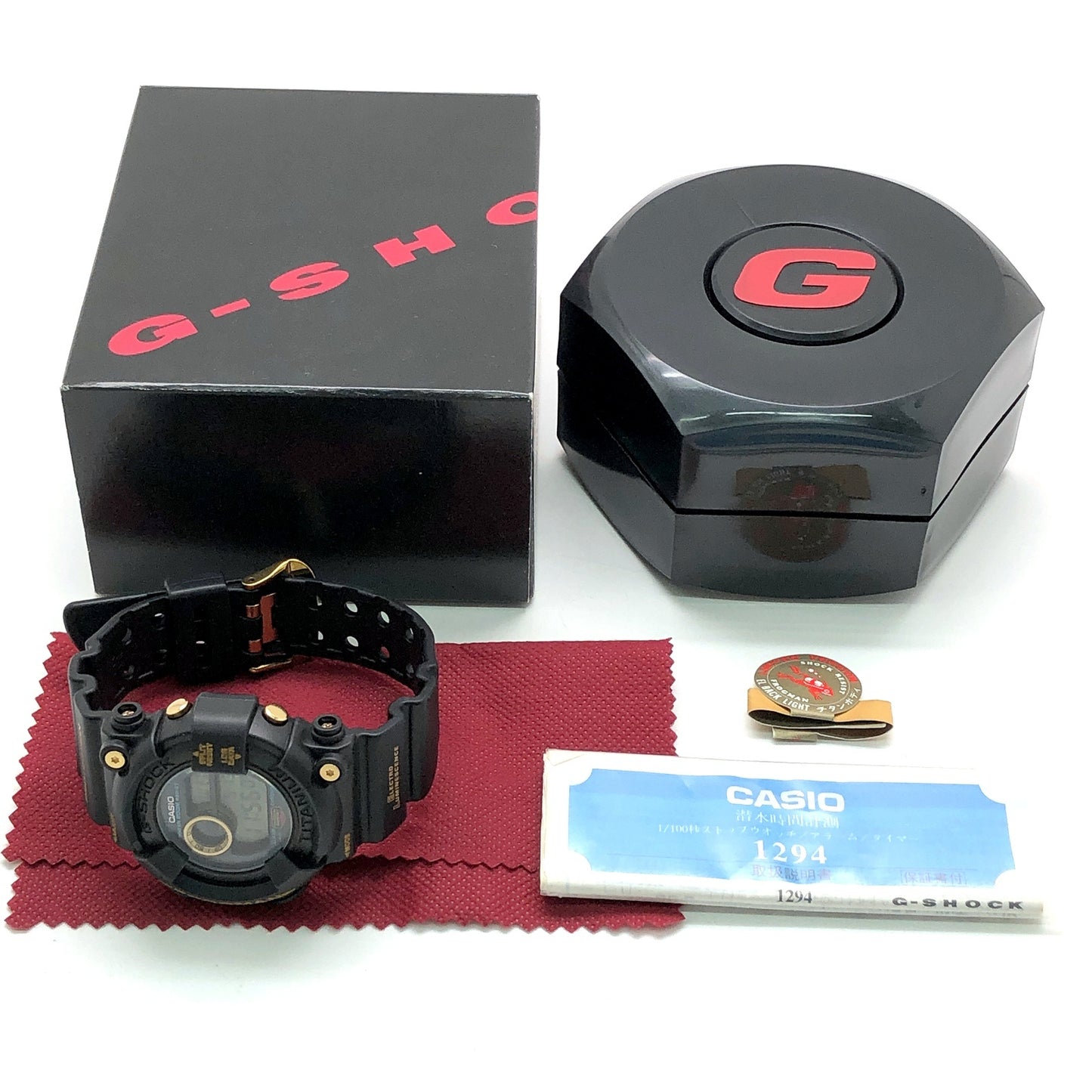 DW-8200B-9A ゴールドチタンフロッグマン 黒金蛙
