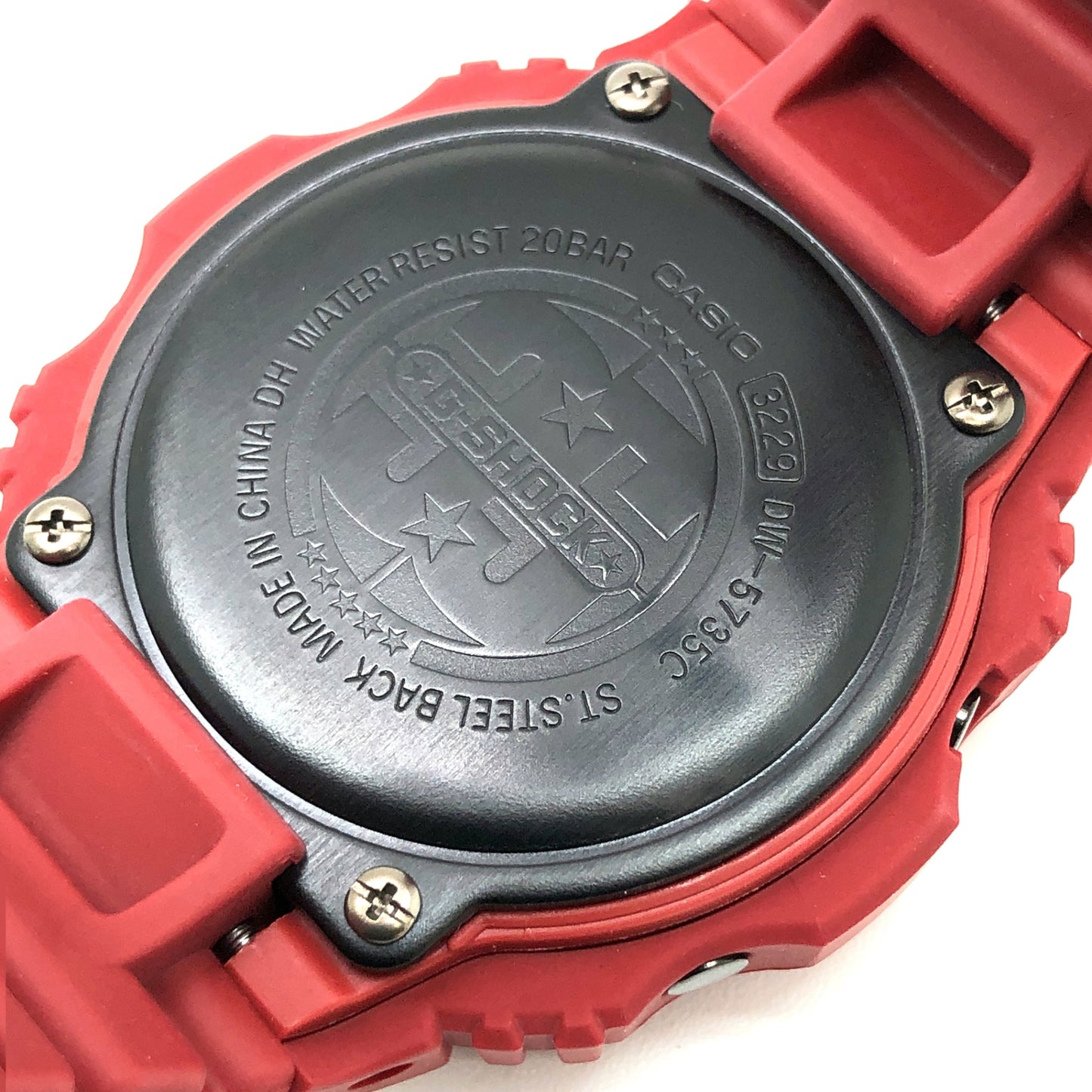 DW-5735C-4 Gショック35周年記念モデル レッドアウト