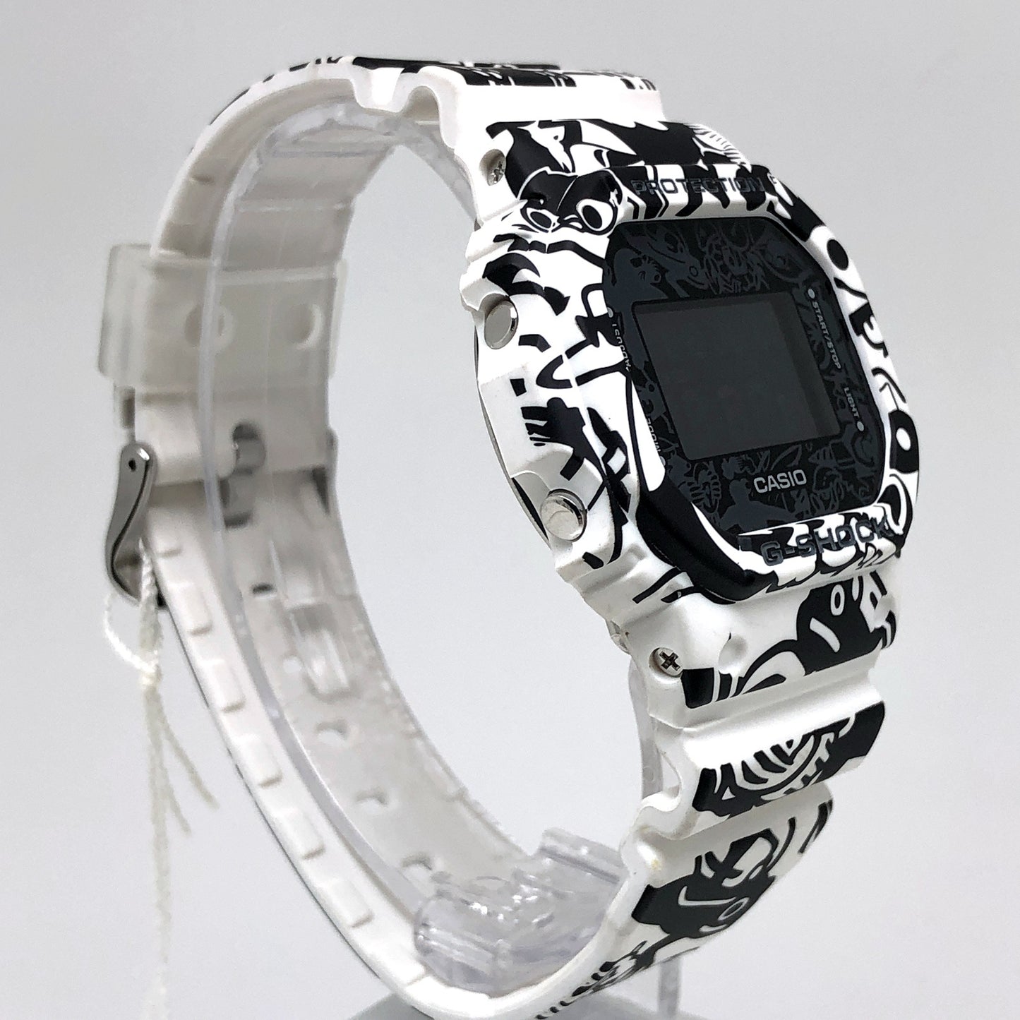 DW-5600GU-7 G-UNIVERSE 歴代キャラクタープリント