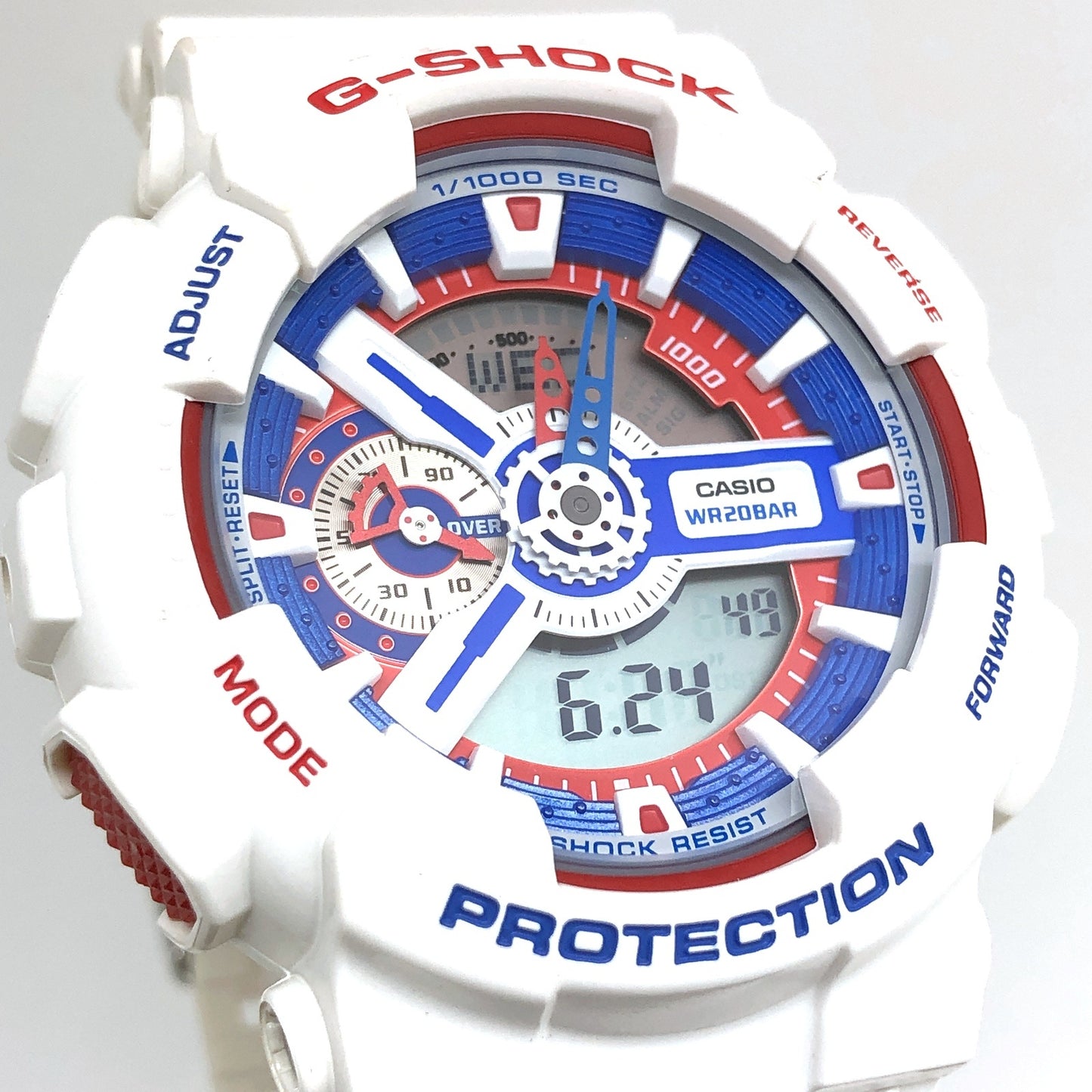 GA-110TR-7A ビッグケース ホワイトトリコロール