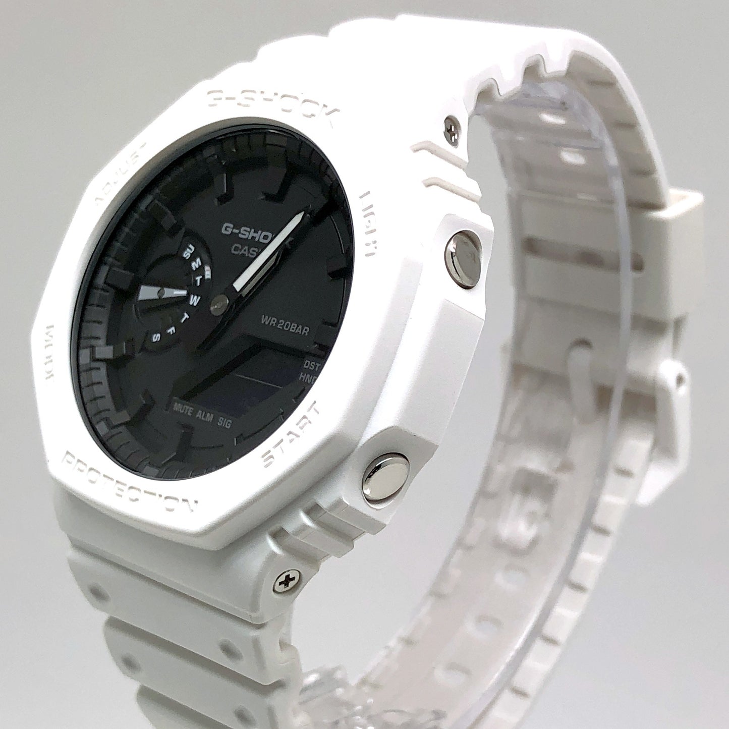 GA-2100-7A オクタゴン カシオーク ホワイト×ブラック