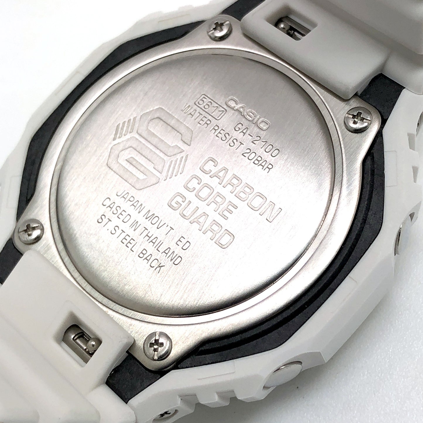 GA-2100-7A オクタゴン カシオーク ホワイト×ブラック