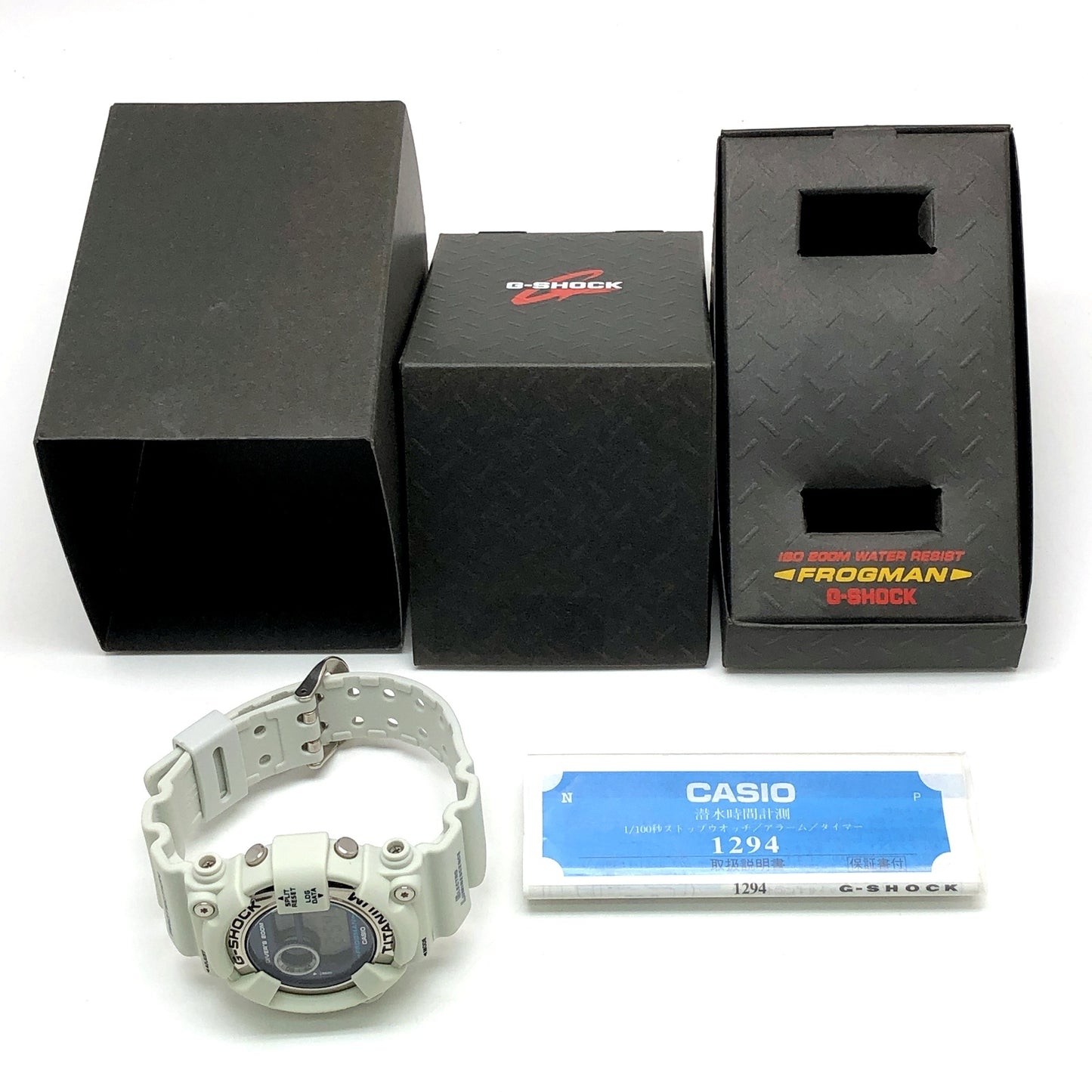 DW-8200LG-8 フロッグマン メンインホワイトグレー