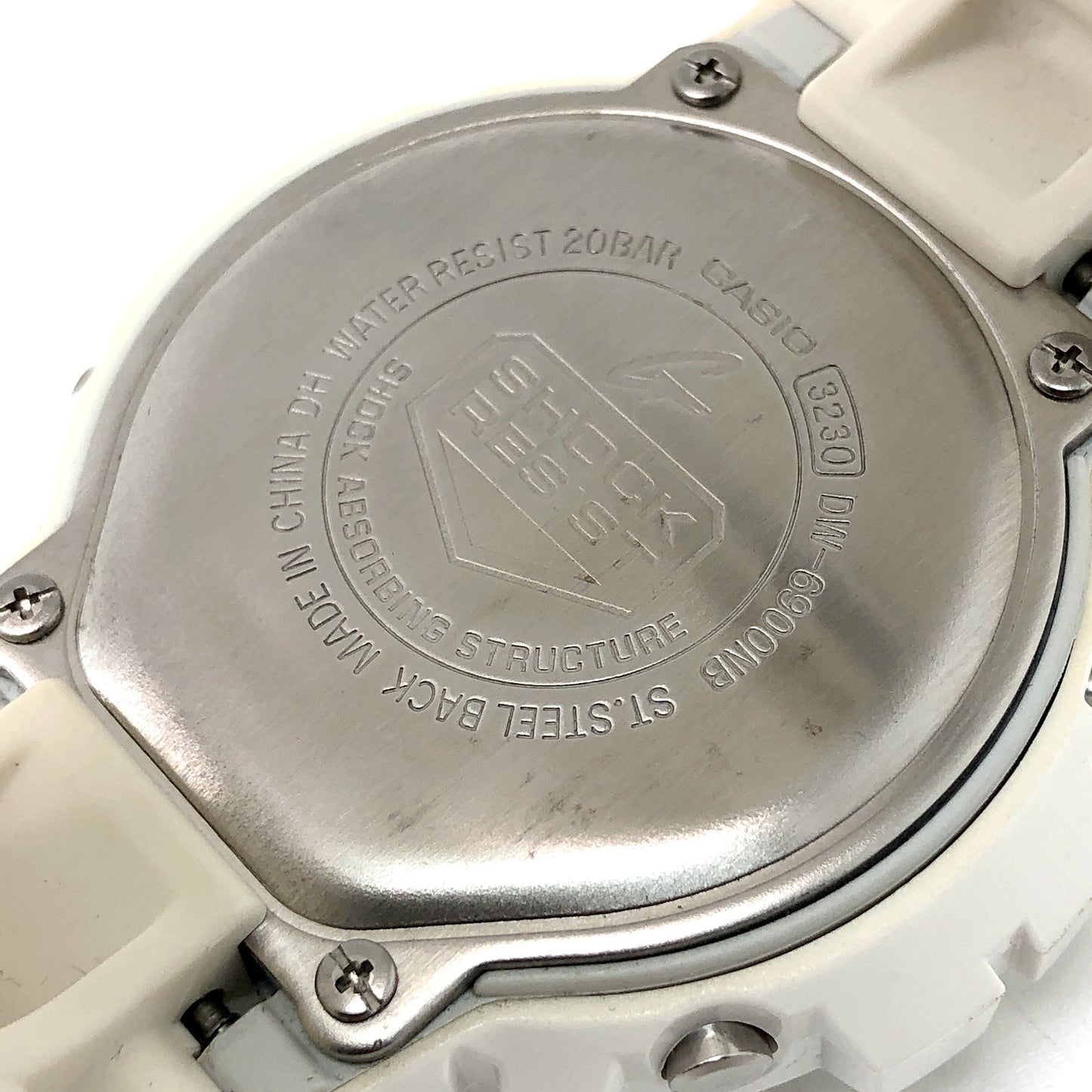 DW-6900NB-7 メタリックカラーズ ホワイト×シルバー