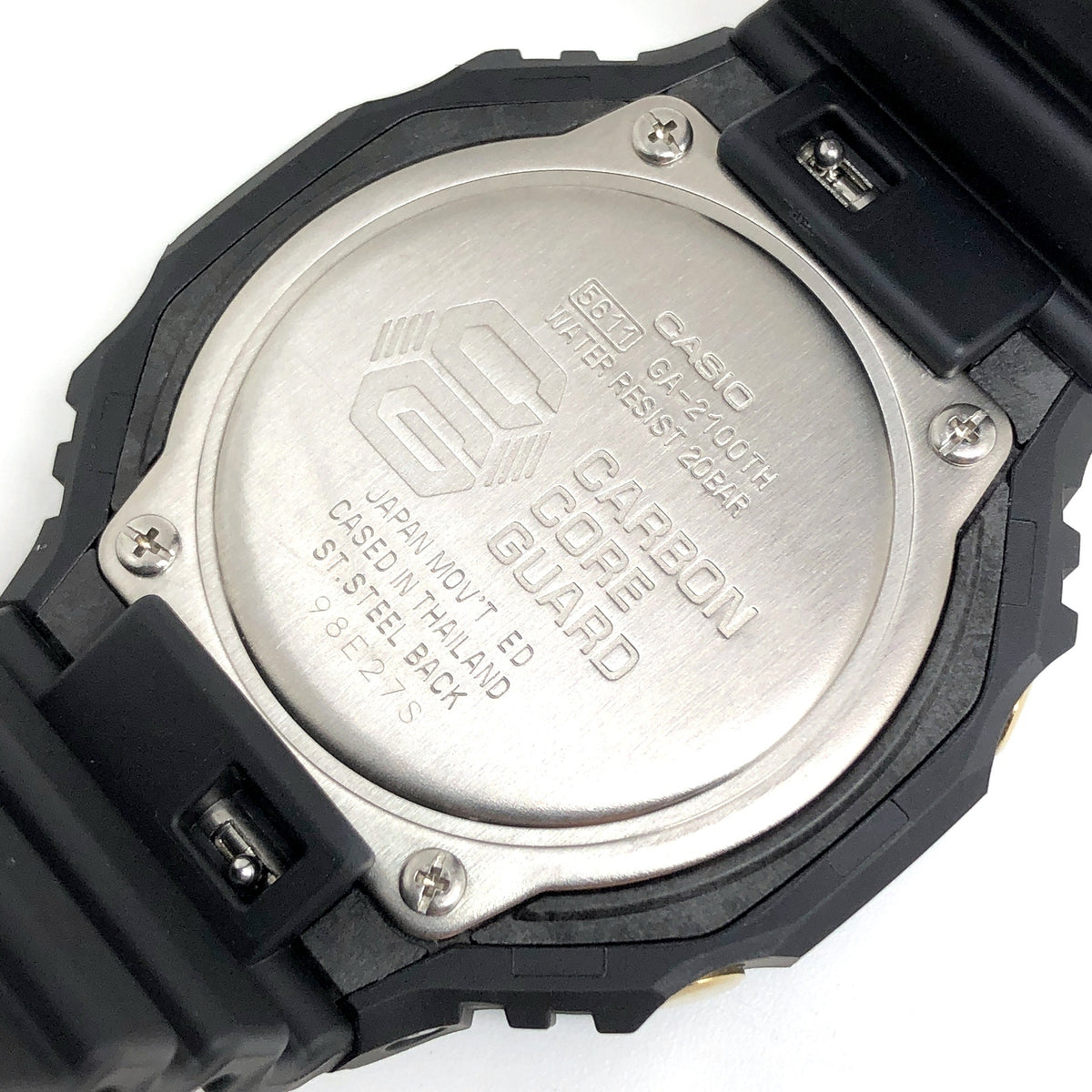 GA-2100TH-1A カシオーク ウィンタープレミアム クリスマスカラー