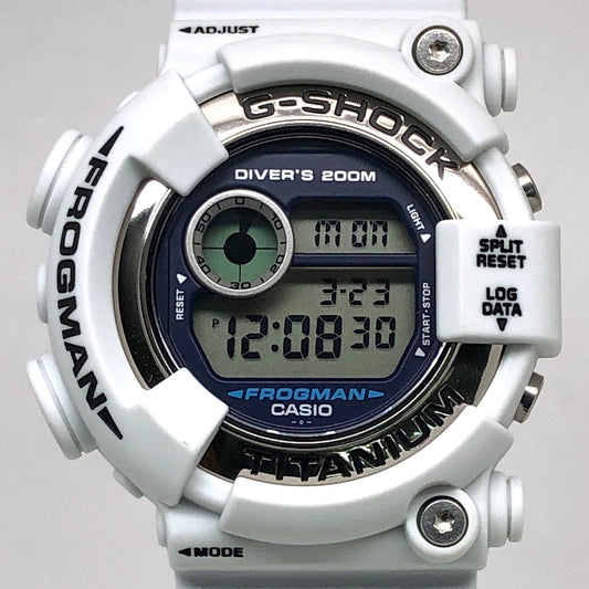 DW-8200LG-8 フロッグマン メンインホワイトグレー