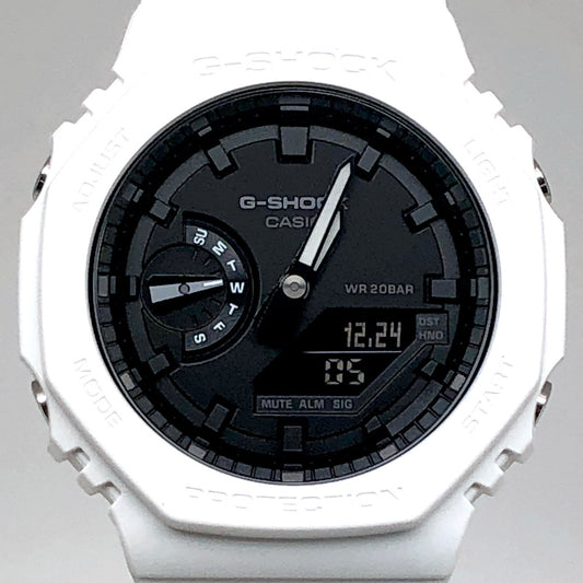 GA-2100-7A オクタゴン カシオーク ホワイト×ブラック