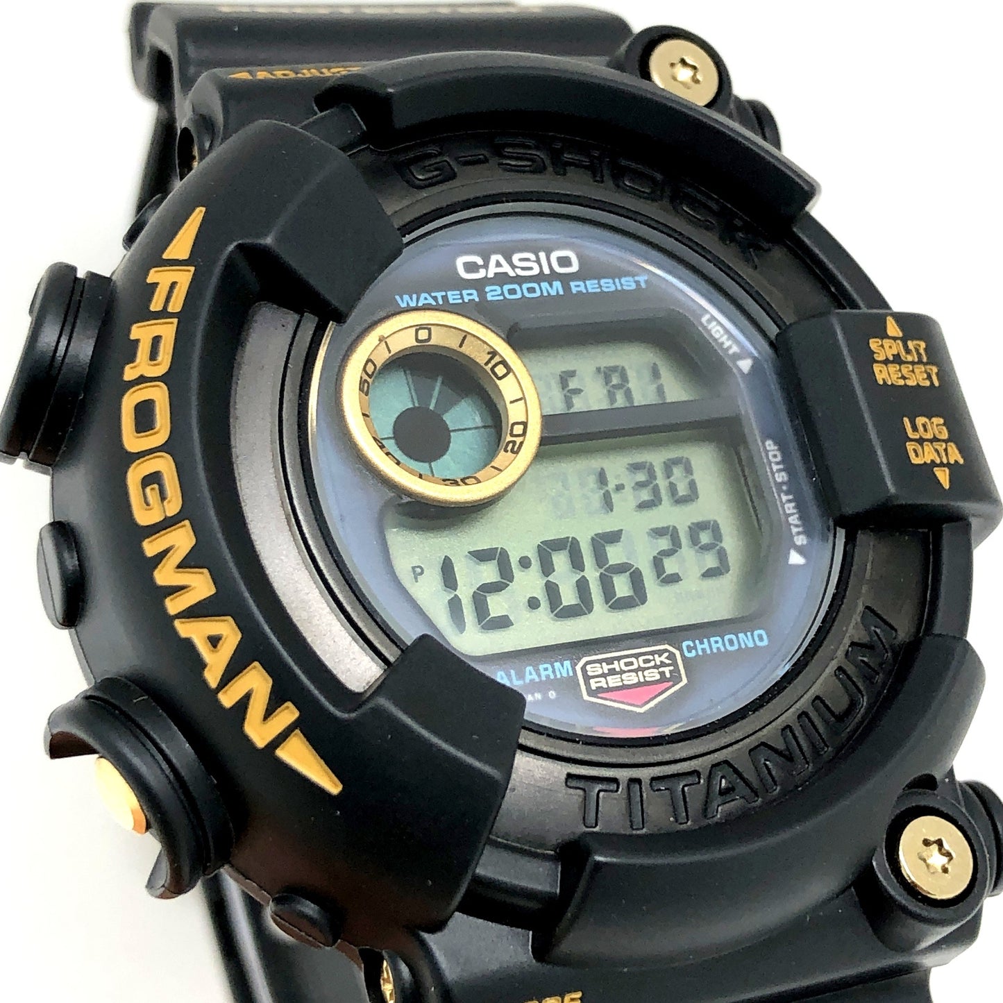 DW-8200B-9A ゴールドチタンフロッグマン 黒金蛙
