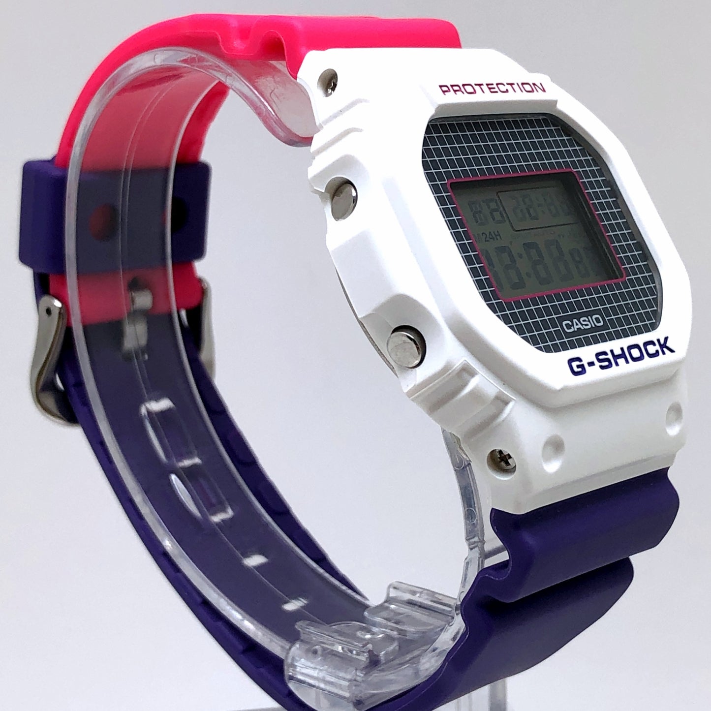 DW-5600THB-7 Throwback 1990s BABY-G25周年記念ロゴカラー