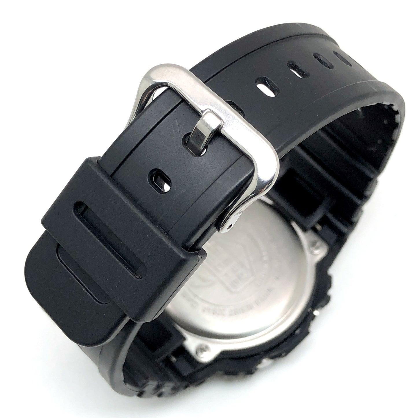 DW-5600E-1V M3229 海外200M ILLUMINATOR
