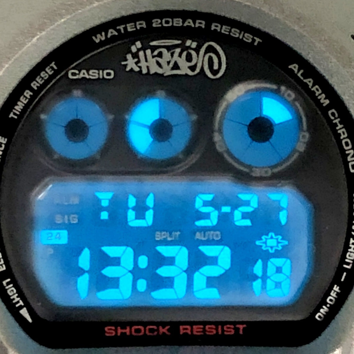 DW-6900M-8T エリックヘイズ シルバーメタリック