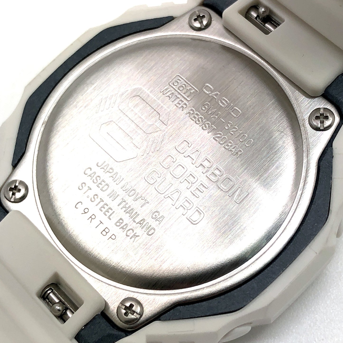 GMA-S2100-7A カシオーク ミッドサイズモデル ホワイト×ホワイト