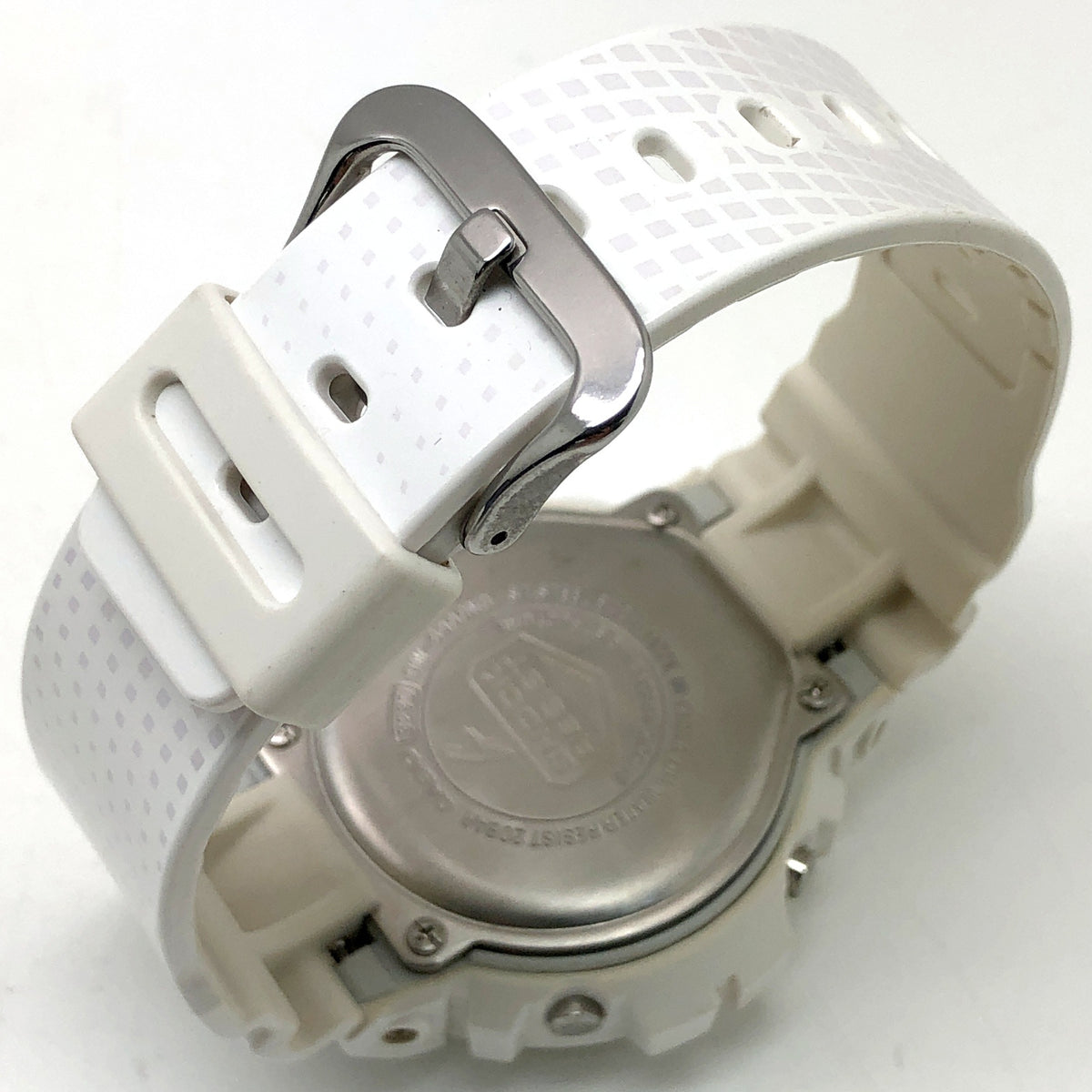 DW-6900NB-7 メタリックカラーズ ホワイト×シルバー