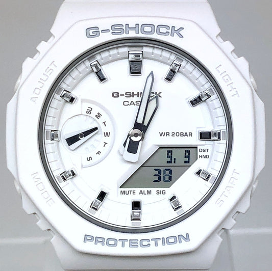 GMA-S2100-7A カシオーク ミッドサイズモデル ホワイト×ホワイト